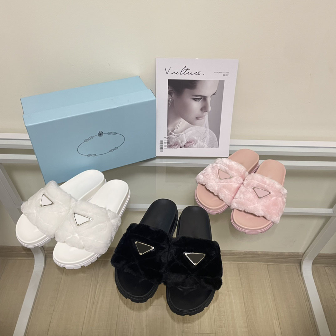 

Slippers Woman Designer Fashion Home Slipper Flip Flop Fleece Metal Triangle Rubber Sole Sliders, Black