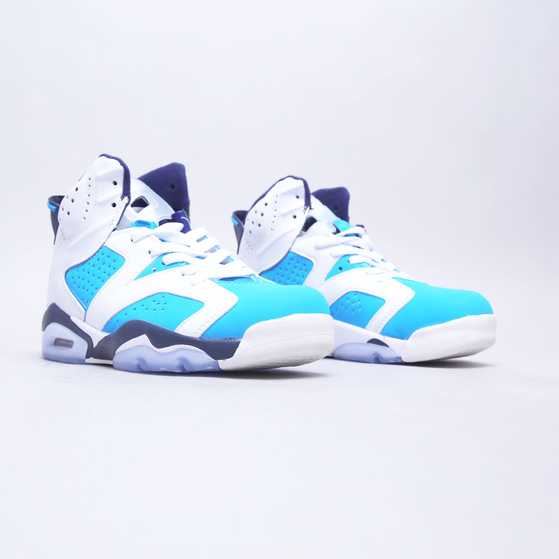 

Shoes 2022Newest 5S 6S Men Basketball oreo Bluebird Black cat what the University Blue white Racer Blue Shattered Backboard shimmer mens, Have logos