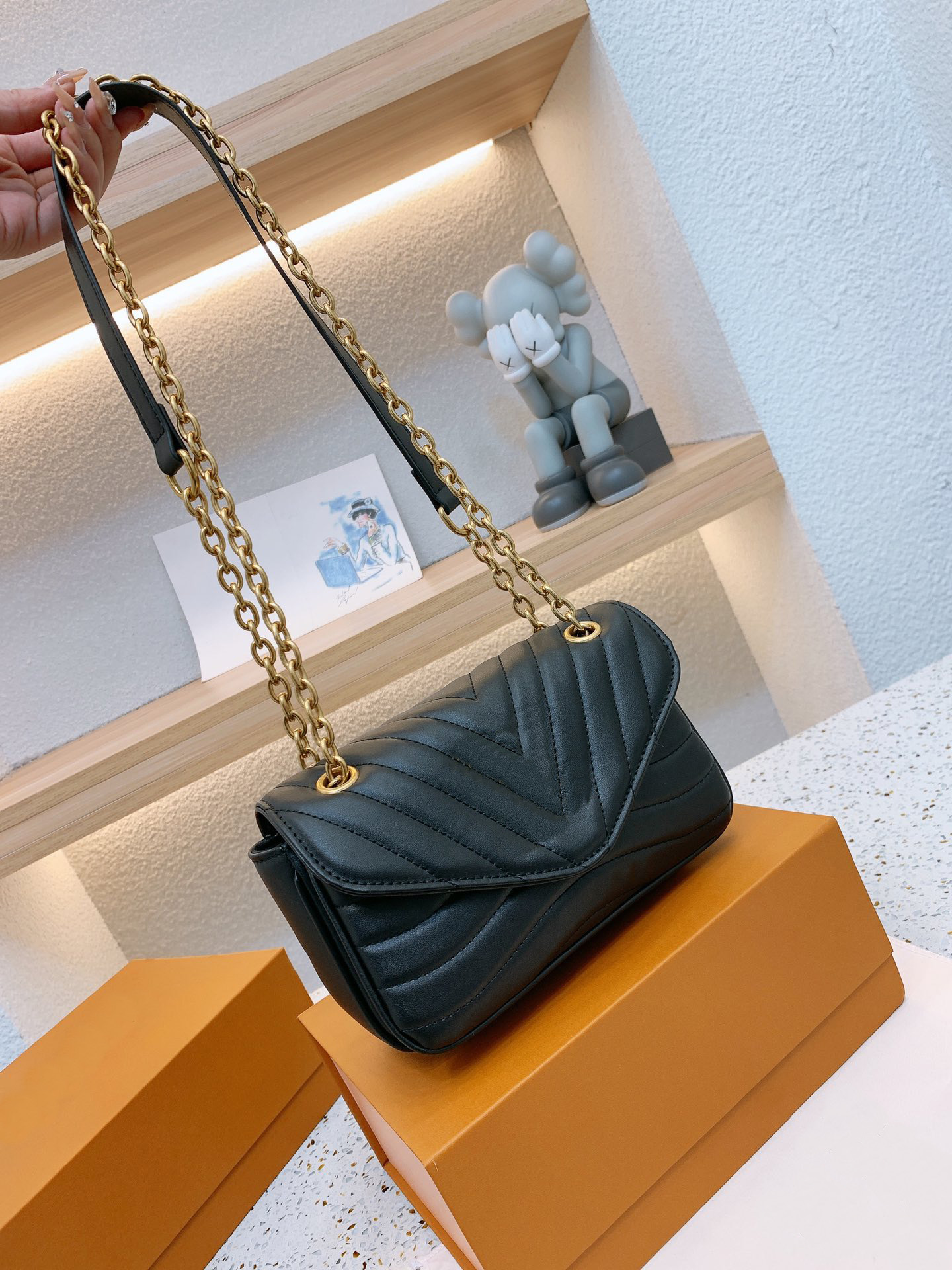 

TZ Embroidered Shoulder Woc Bags Women's Wave Pattern Flap Chain Bag Soft Adjustable Shoul der Strap outdoor solid color Crossbody bag Small Designer handBag 5 colors, Brown