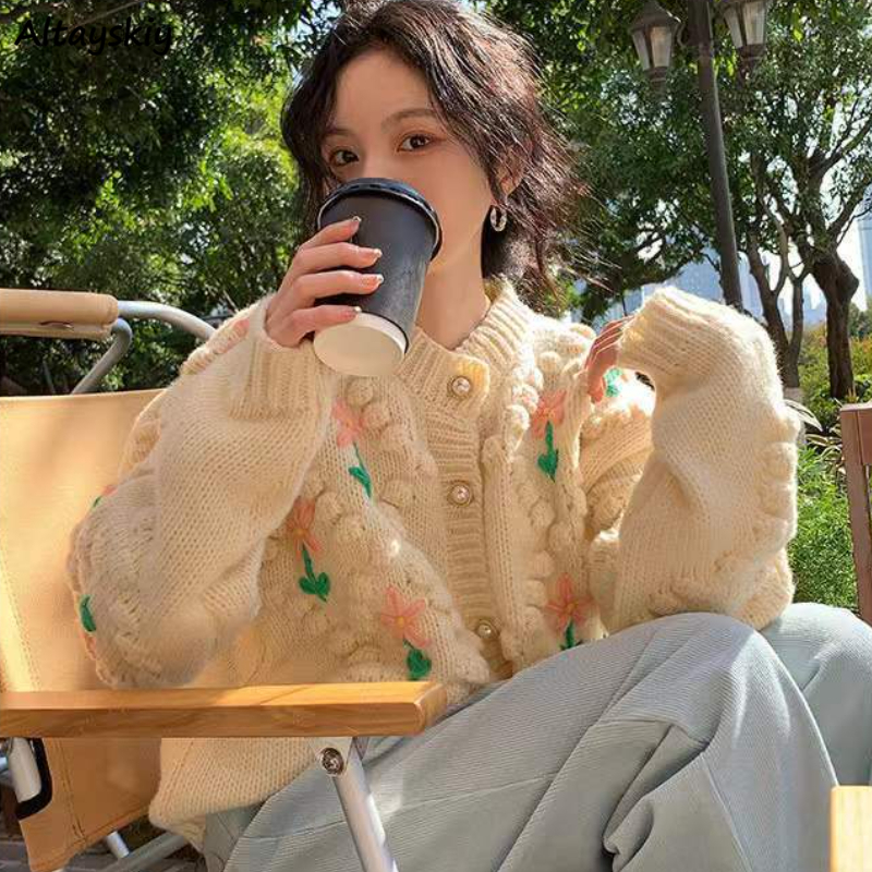 

Women' Fur Faux Fur Cardigan Women Spring Retro Ulzzang Baggy Soft Oneck Ladies Clothing Sweet Students Fashion Long Sleeve Flowers Youth Allmatch 220826, Beige