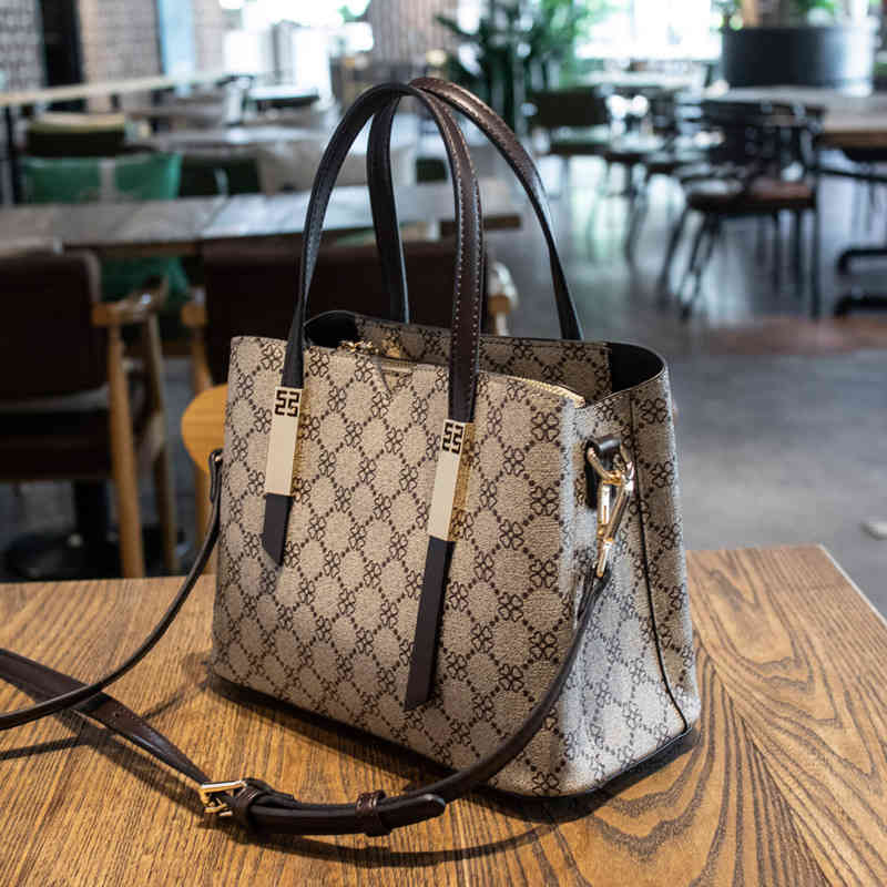 

Versatile bags Handbag large capacity single tote sling shoulder women's messenger, Beige