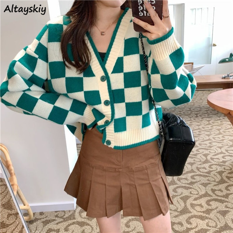 

Women's Fur Faux Fur Autumn Women Plaid Cardigans Long Sleeve Preppy Style Vneck Checkered Sweaters Student Retro Fashion Knitted Outwear Versatile 220826, Green