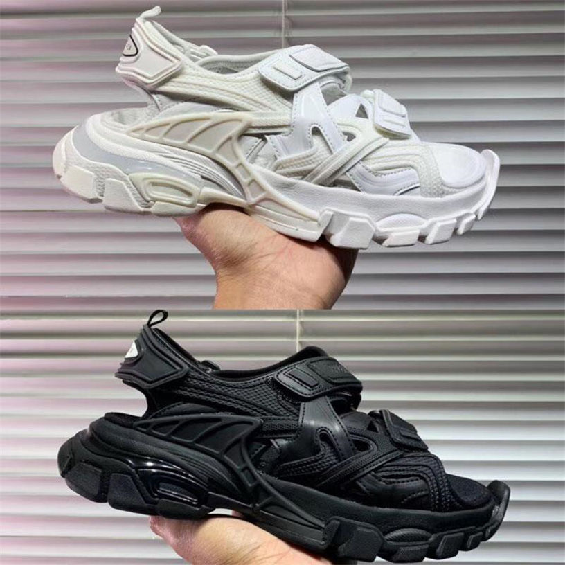 

High-performance Unisex Sandals: Foam Outsole, Comfortable, Non-slip & Wear-resistant, Black