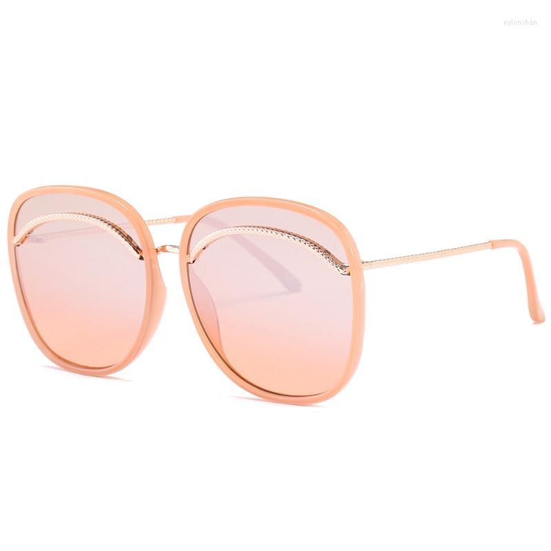 

Sunglasses Retro Big Round Women 2022 Brand Designer Bees Sun Glasses Mirror Gradient Ray Female Oculos De SolSunglasses