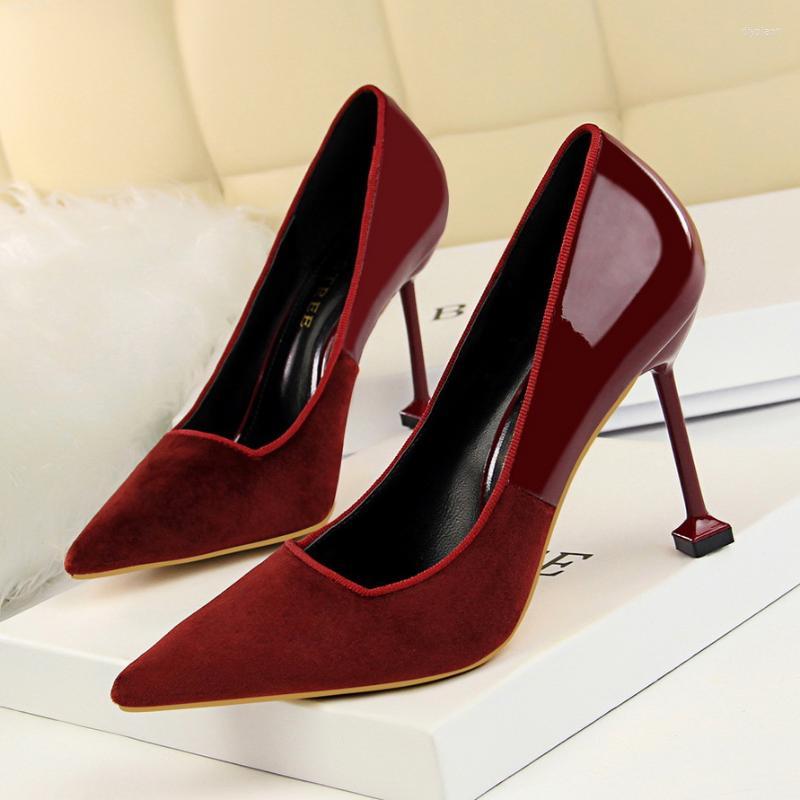 

Dress Shoes 1716-17 Thin Heels High Pointed Head Sexy Nightclub Patent Leather Wool And Color Matching Nude ShoesDress, Black