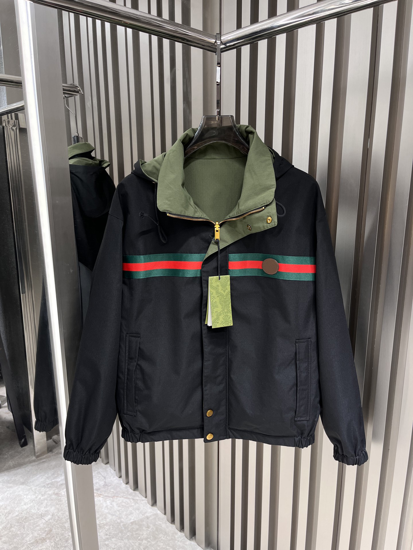 

Autumn winter new style mens designer jacket fashion double sided wear design zipper casual coat highquality stripe stitching design luxury top black jackets