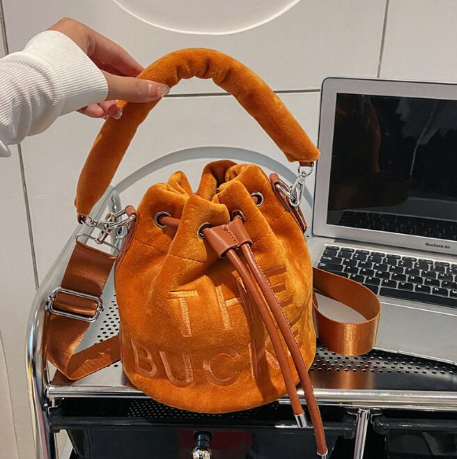 

Autumn Fashion NewPlush Bucket Bags All-Match Fashions Women's Handbag shoulder bags, As pic
