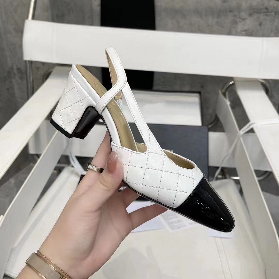 Femmes Summer 2025 Chaussures Sandales de dos en cuir authentiques