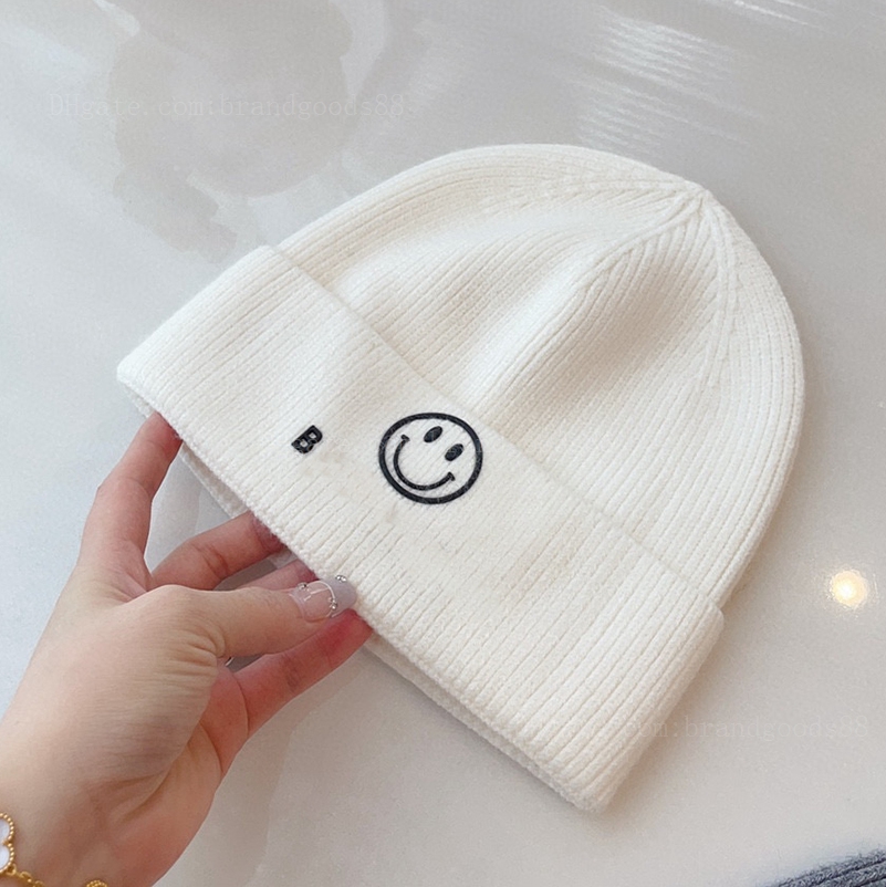 

smiling face bucket hats letter rhombus knitted wool cold hat pile hat Double knitting luxury cap bonnet Top Fashion Designer Beanie Ski Snapback, Grey