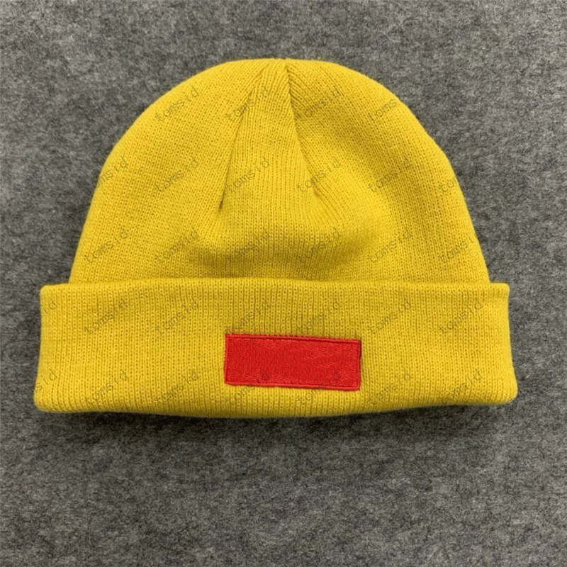 

Luxury Bonnet Designer Beanies For Womens Mens Winter Hat Unisex Cashmere Brand Fashion Street Hat Fitted Hats Cappello Casquette, Red