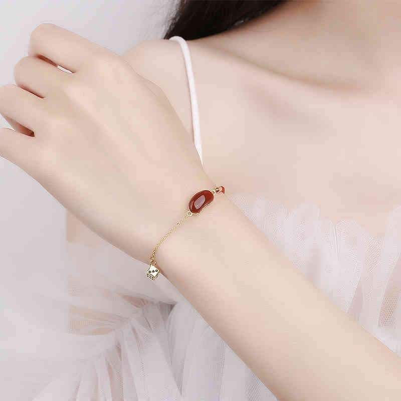 

Pendant Necklaces 925 Sterling Silver exquisite dice Acacia red bean Bracelet female ins minority Design Red Agate Bracelet lovers jewelry
