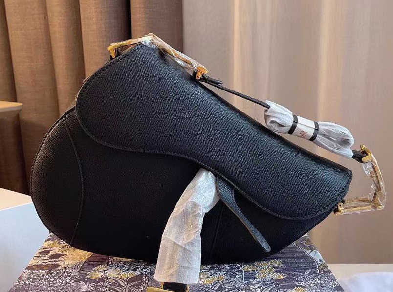 

Cross Body Classic Designer Fashion Crossbody bags womens handbag purse shoulder Messenger wallet genuine leather in Palm rough Skin Matte hardware, Matte color gray