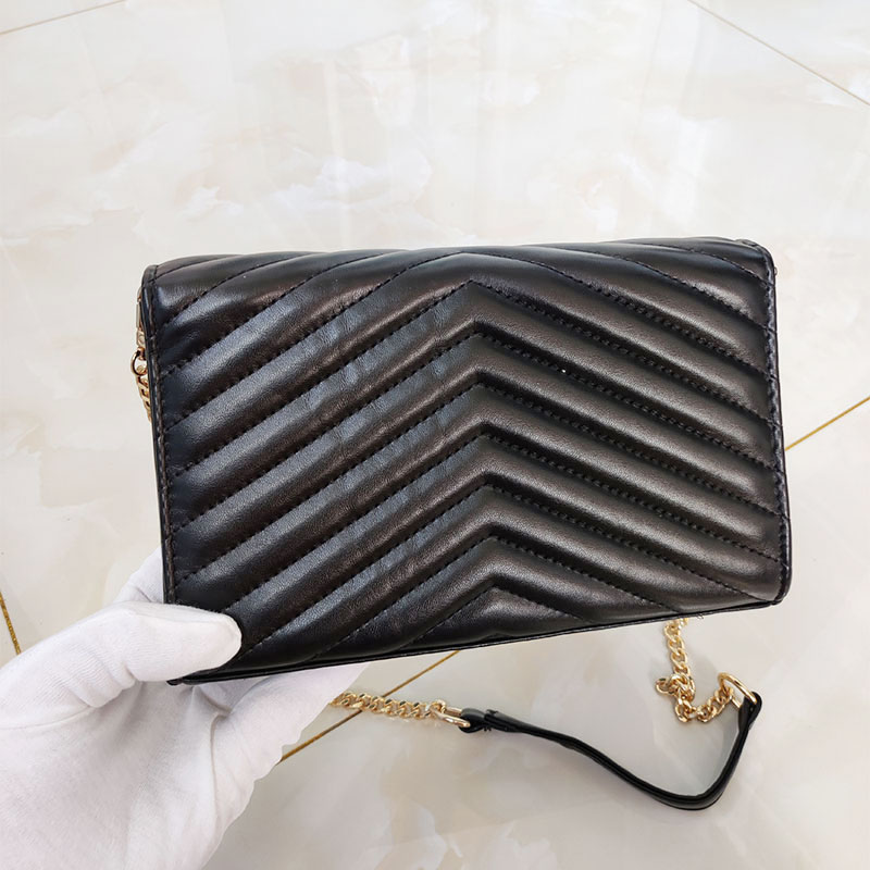 

2023 Fashion Shoulder womens bags Designer women handbags Cover shoulder bag Luxury female stripe Leather handbag wallets Metal logo ladies purse, Ems cost