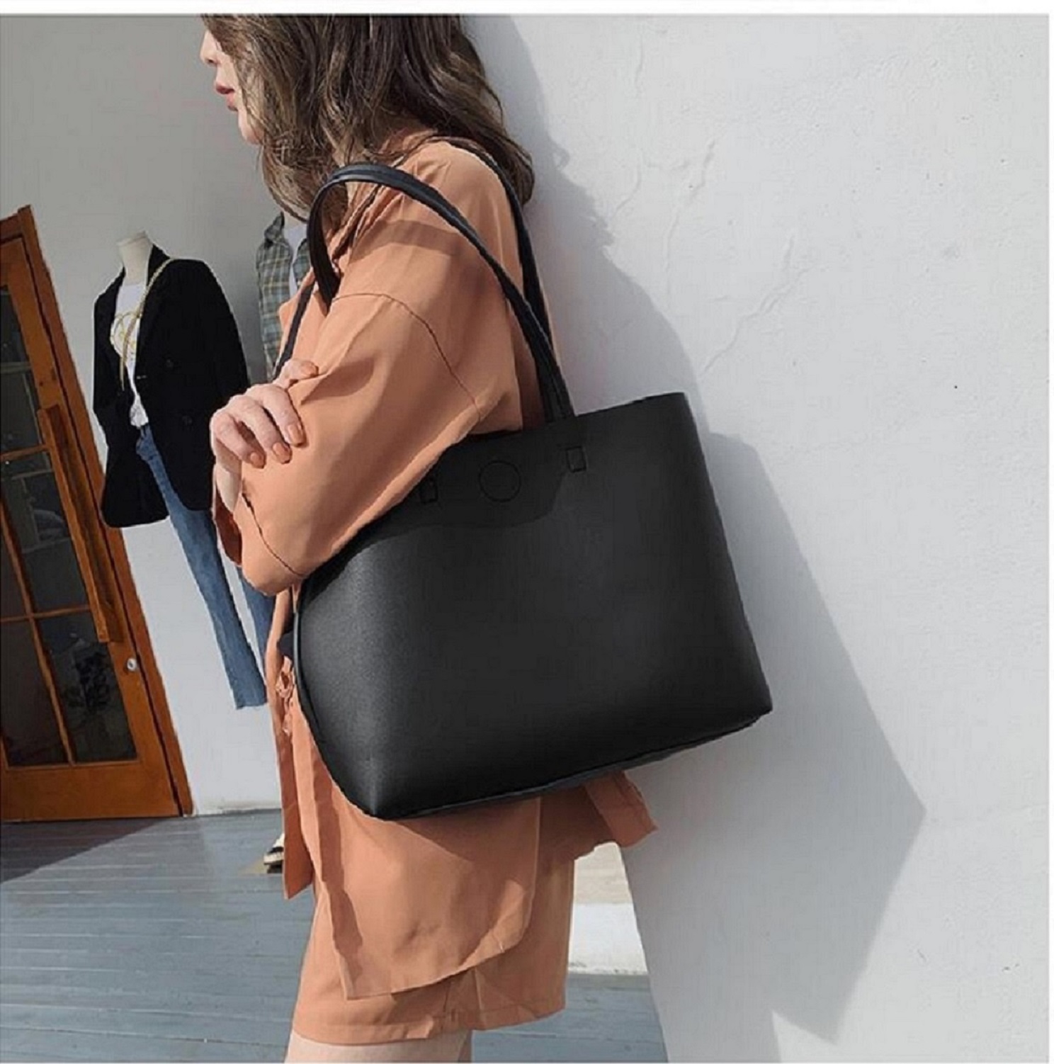 

Bags Designer Bags ONTHEGO TOTES clutch handbag crossbody dsf wetrwe wter, Black