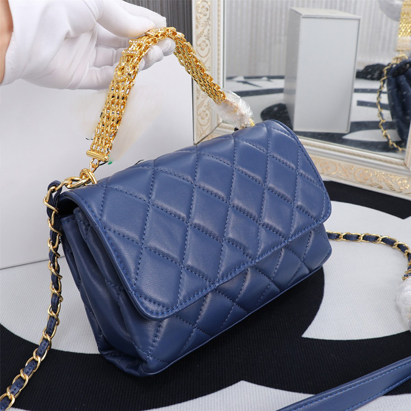 

Pre-Fall Strass Classic Flap Quilted Messenger Bags Bracelet Chain Handle Totes GHW Valentine Chain Crossbody Shoudler Multi Pochette Designer Handbags 23X15X7CM, Box