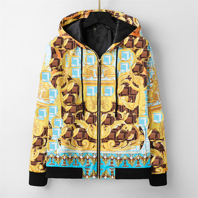 

2023 Hot Designer mens jacket spring and autumn windrunner tee fashion hooded sports windbreaker casual zipper jackets clothing
