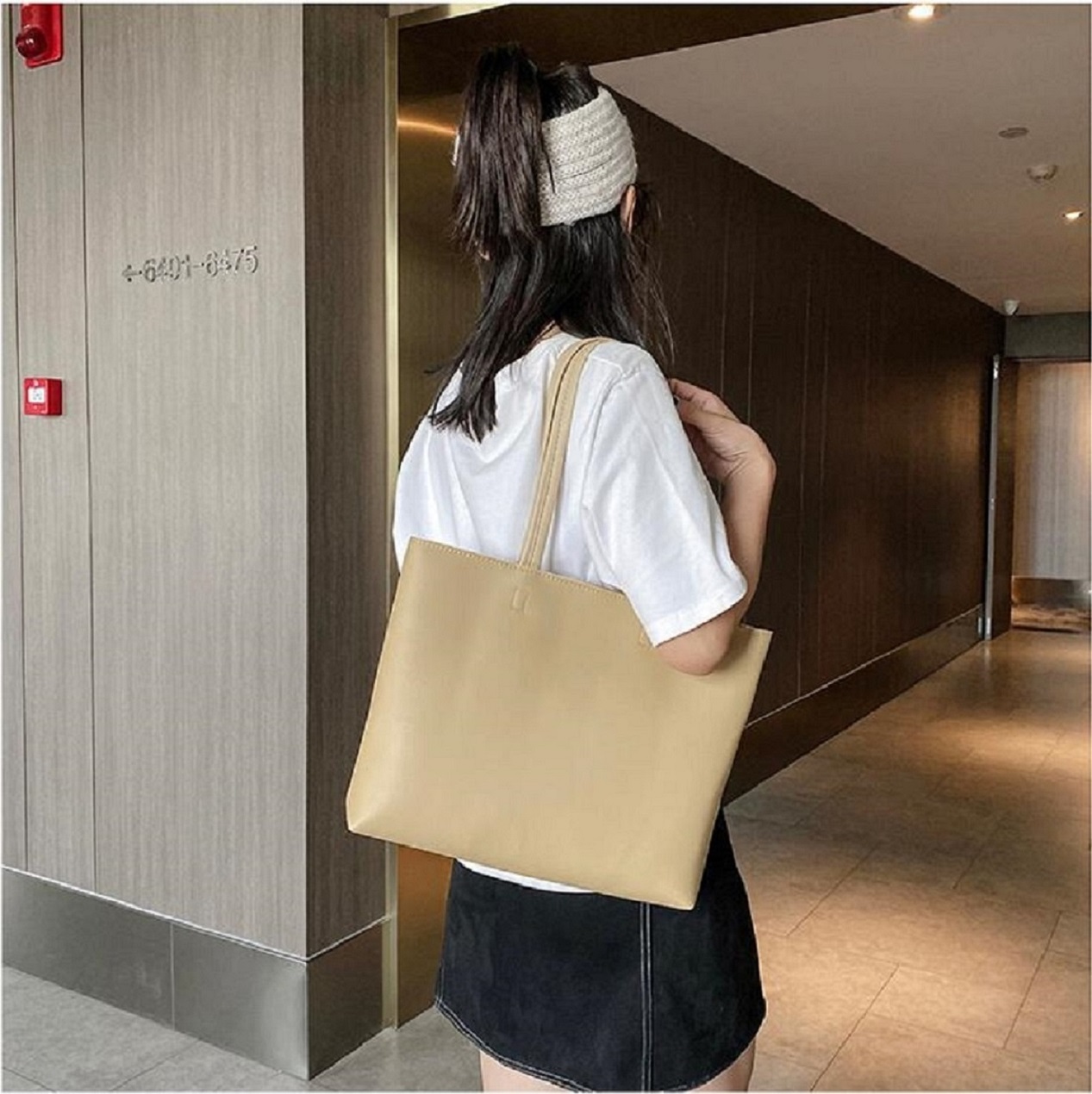 

Handbags Shoulder Bags Brown messenger package dhvbdsfhdfbdsfshbsdgbv, Beige