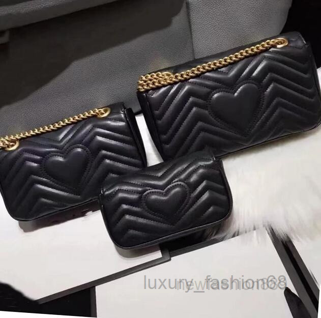 

Shoulder Bags Designer Handbags Leather Bag Fashion Heart Chain Purse Cowhide Corbody Presbyopic Card Holder Evening Meenger Women Wholesale, Red
