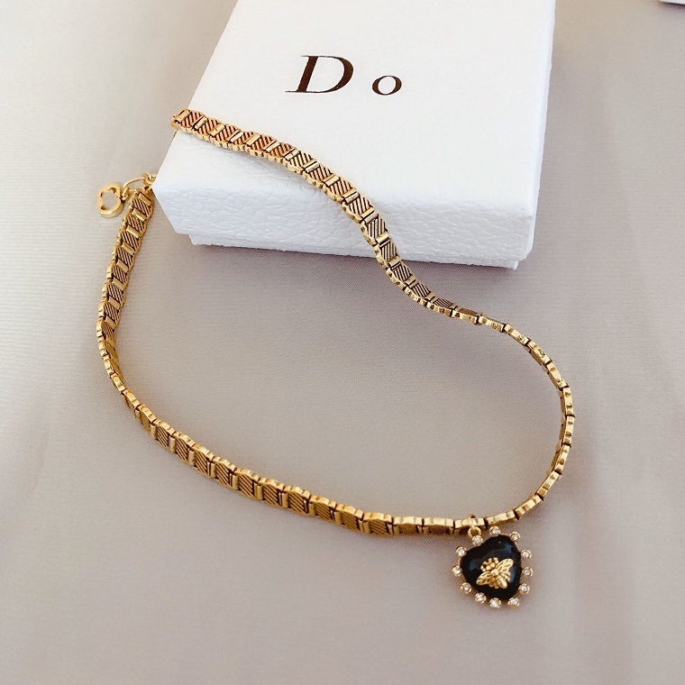 

Dijia Bee Collar Necklace female brass heart-shaped necklace fan collar female Dijia heart-shaped Bee Collar female #001, Red