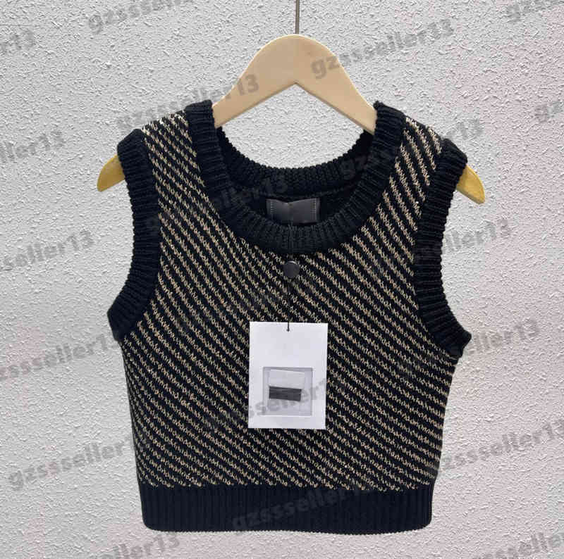 

Womens Sweaters Ch Autumn Designer Knitted Vest Sequin Special Yarn Sweater 2022AW High Quality Luxury Sleeveless Tops For Women 0912