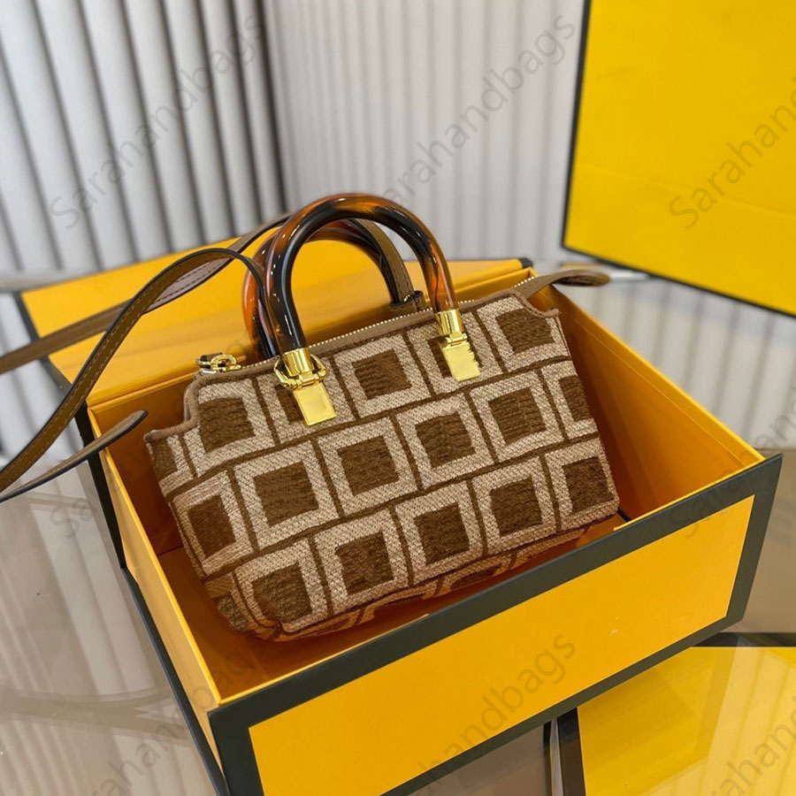 

MINI Tote handBag Womens Boston Bags Designer Letter Picture Classic Shoulder Bag Fashion Small Travel Bages Top, Beige