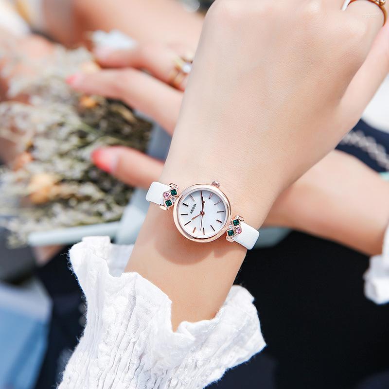 

Wristwatches Women Watches Diamond Small Watch Retro Leather Strap Quartz Fashion Bracelet Montre Femme Relojes Para, Red
