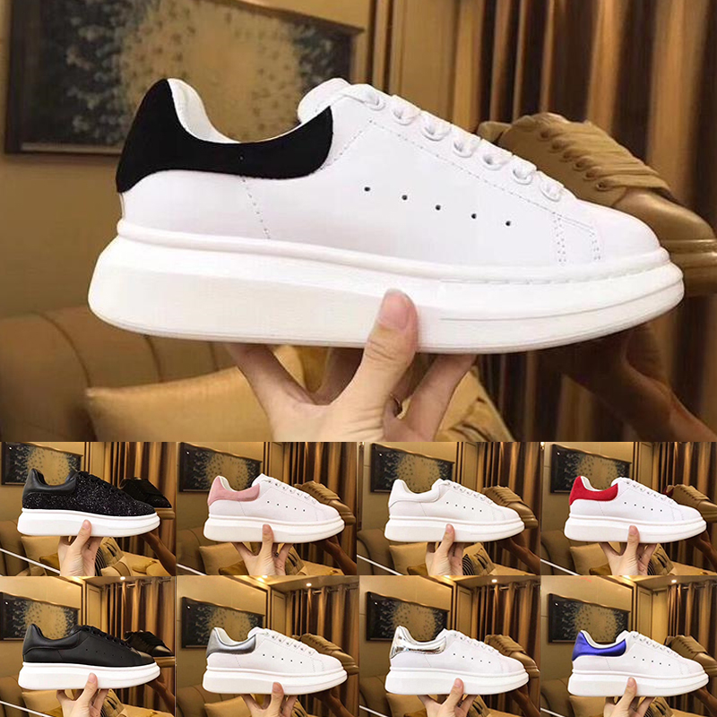 

2022 Designer Fashion Mens Women Running Shoes Leather Lace Up Platform Sneakers Trainers Triple White Black Luxury Velvet Suede Casual Shoes Chaussures Size 36-45