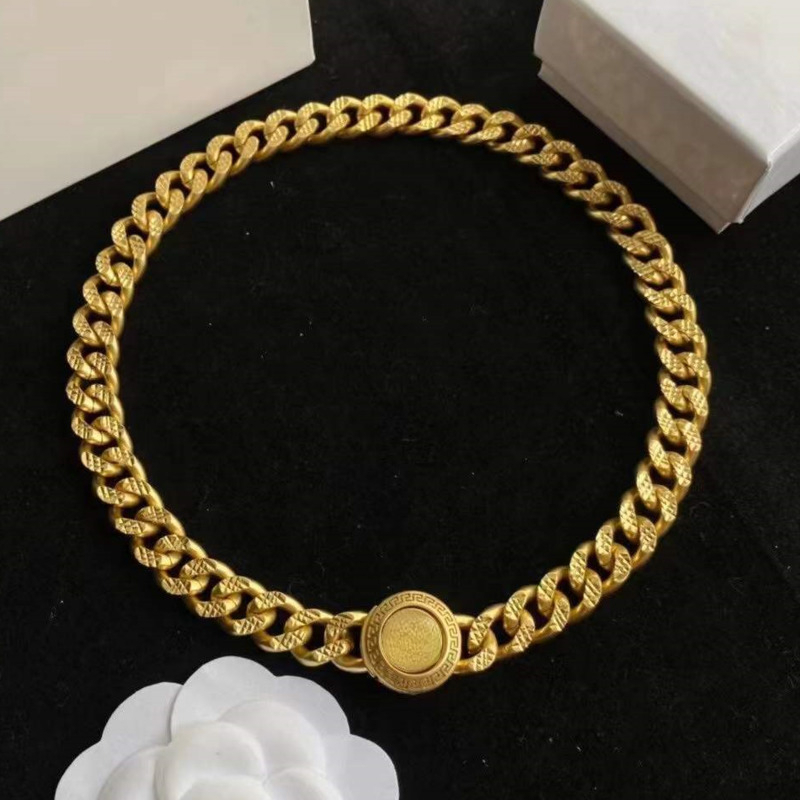 

Medusa Pendant Necklaces Women Luxury Designer Beads Vers Gold Chain Men Hip Hop Necklace 77