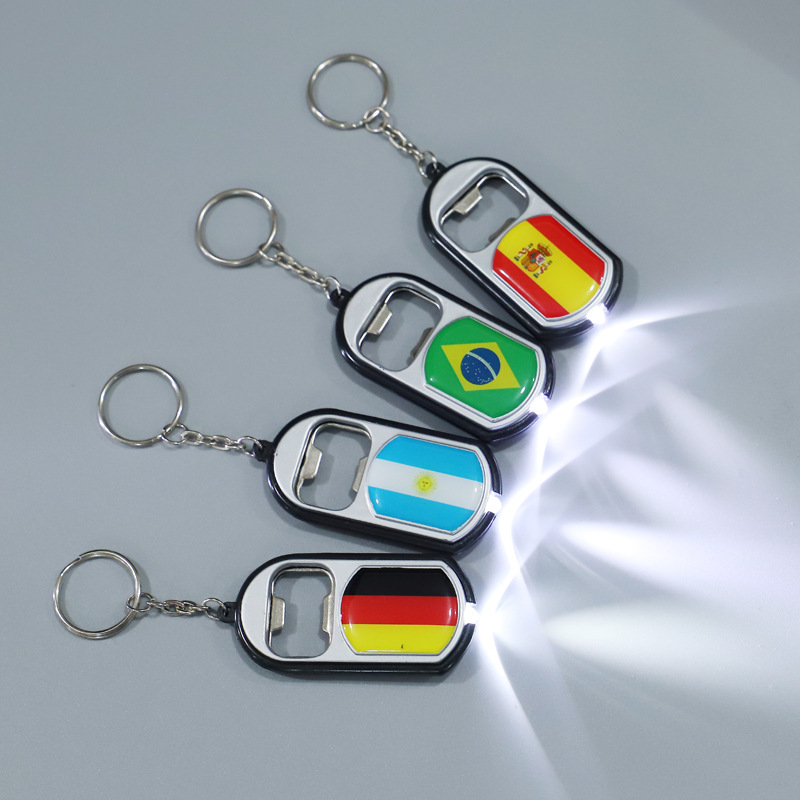 

World Cup Key Chain Bottle Opener Party Favor Luminous Creative Small Gift Keyringbar Bar Football Fan Souvenir 2022 About 4x8cm 2 2rq Q2