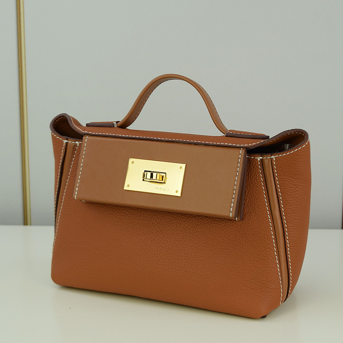 

7A Designer Tote Bag Togo Genuine Leather Shoulder Handbag 8.26 In Mini Vintage Purse Golden Metal, Black cover