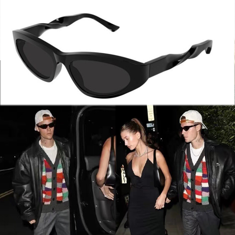 

Twist Cat Sunglasses in black acetate with grey lenses glasses designer 0207S Lasered logo on the right lens B home network red same Club UVB protection Occhiali