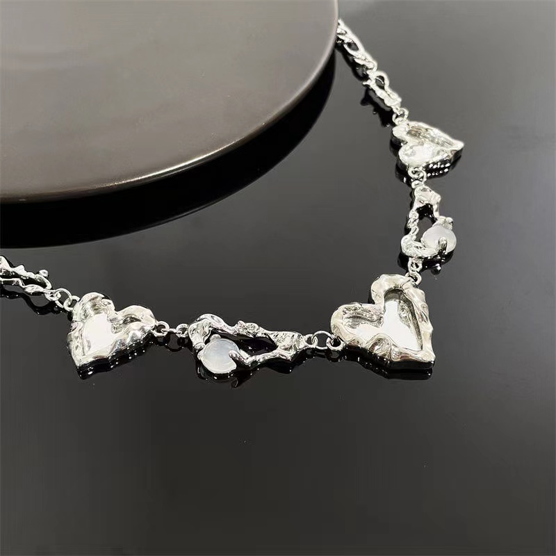 

Luxury designer necklace women fashions jewelry glamorous jewelry accessories wave love heart silver fashion classic