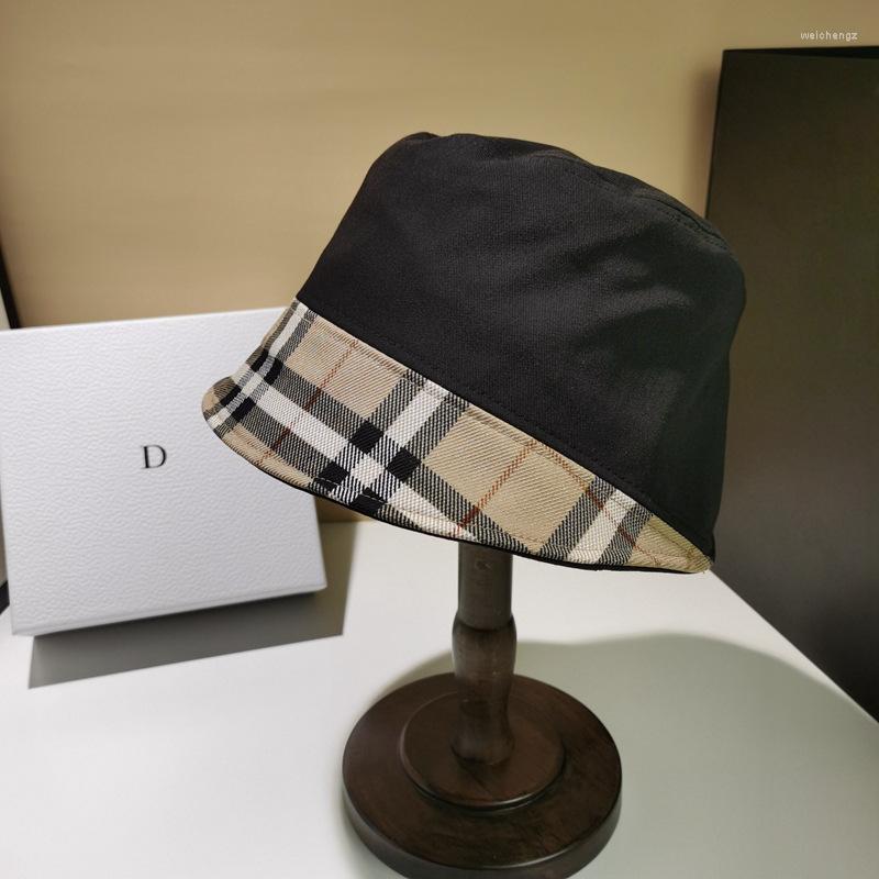 

22ss Berets Designer Brand Patchwork Women's Belt Buckle Bucket Hat Luxury Panama Flat Plaid Fisherman Casual Sunscreen Beach Sun Hats, Black