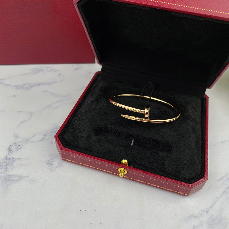 

bracelets Luxurys Designers bracelet Women Charm bracelet Trend fashion studded with diamonds jewelry boutique gift jewelrys Christmas gifts very nice