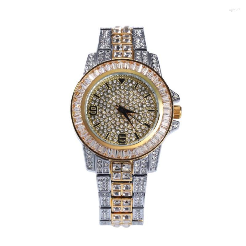 

Wristwatches Luxury Men Gold Color Diamond Top Brand Full Steel Watch Hip Hop Quartz Wrist For