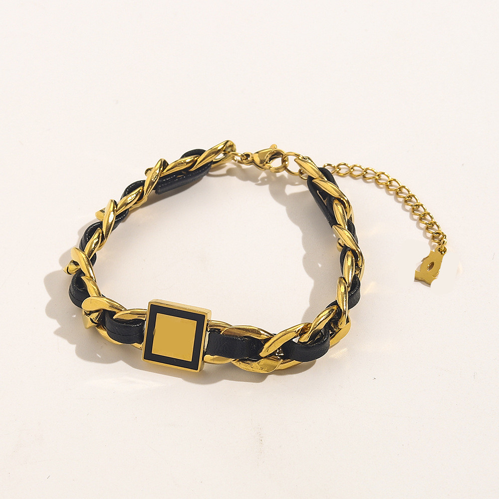 

Luxury Designer Charm Bracelet Black Leather Chain Christmas Women Jewelry Gifts
