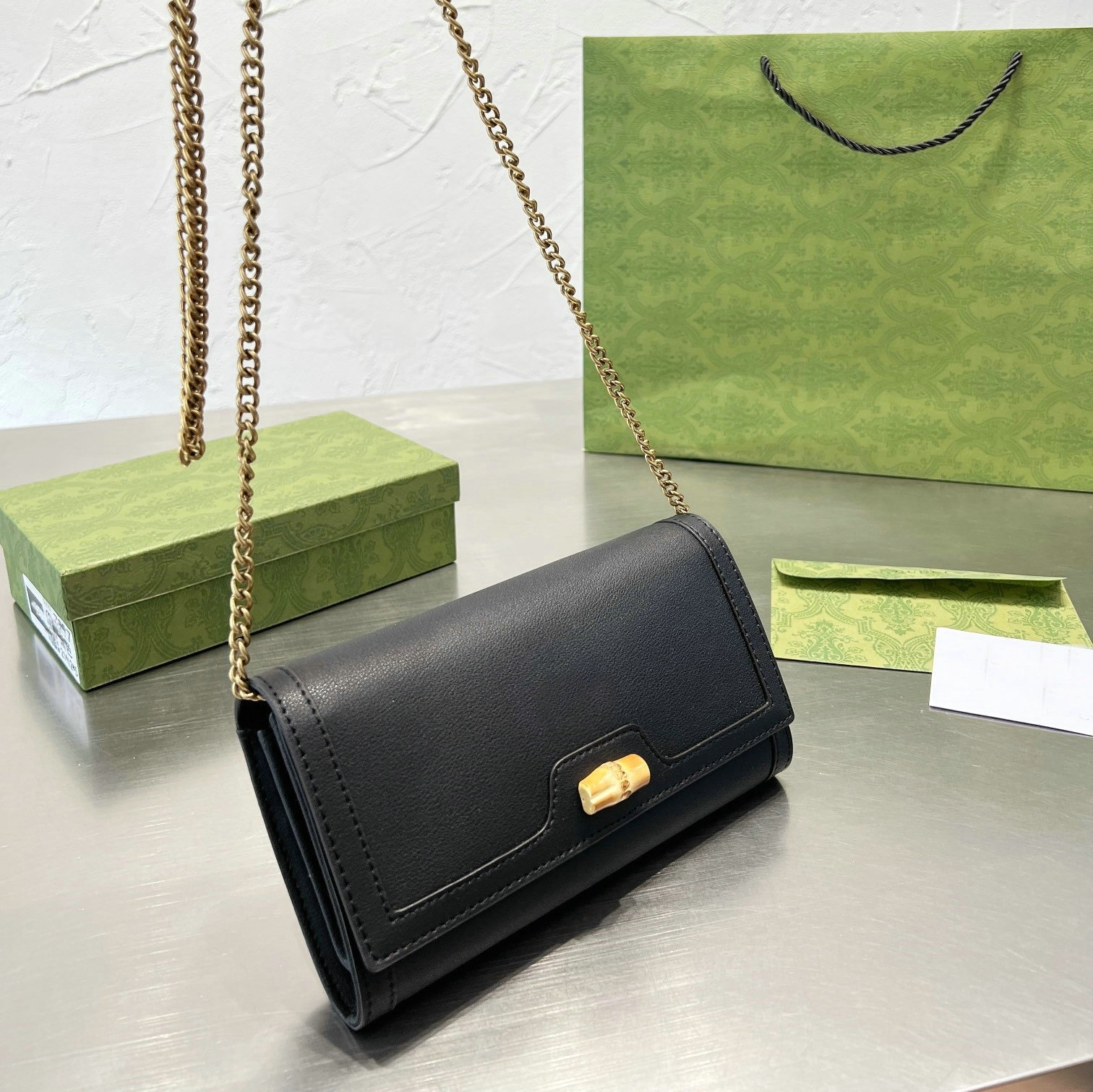 

Luxurys Fashion Chain Shoulder Bags Women Crossbody Bags Small Messenger Handbags Female Designer Purses Mini Genuine Leather Spurse, Brown