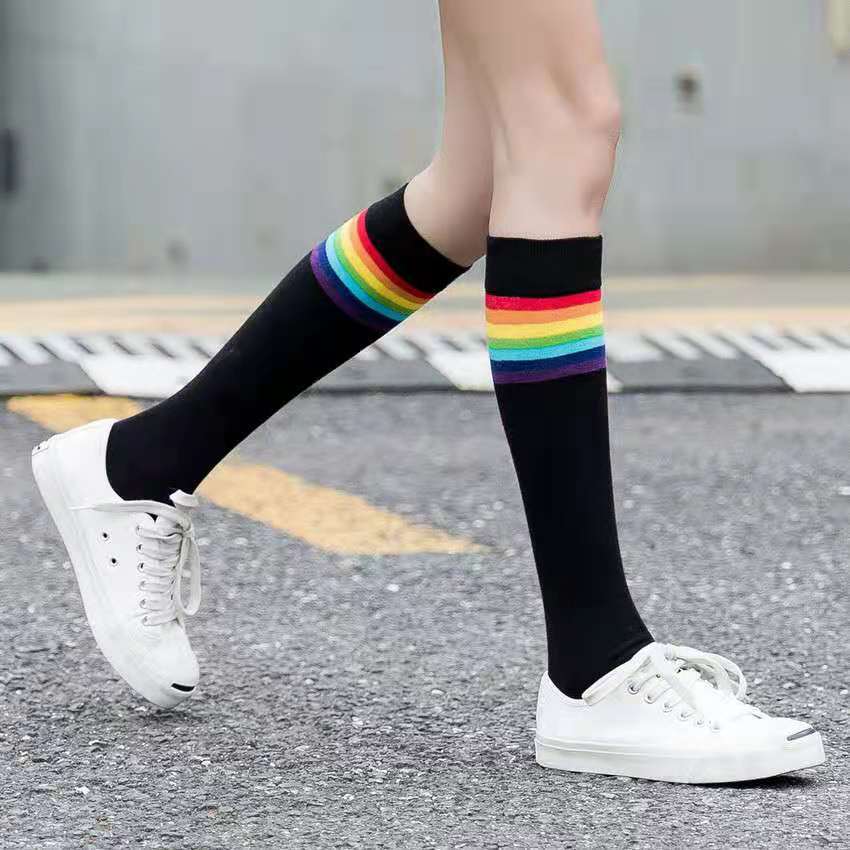 

Women Socks Luxury Rainbow Stripe Knee Long Woman Cotton Fashion Colorful Female Leg Vintage Hiphop Skateboard Sock