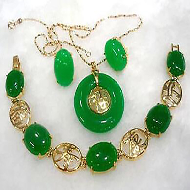 

fashion Women's jewelry Green stone Necklace Bracelet earrings Set