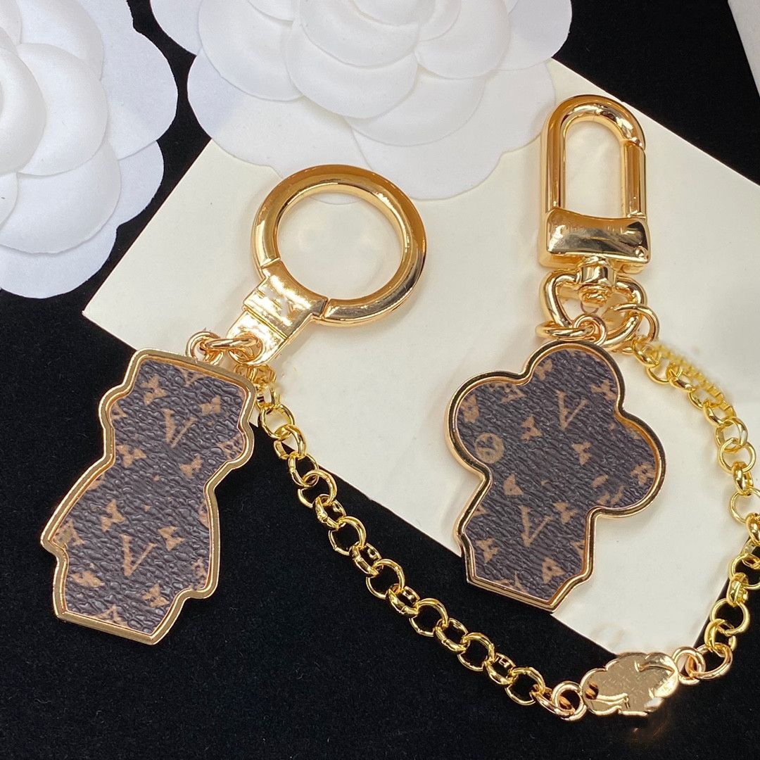 

Luxury Designer Golden Bear Key Stamp Leather Key Chain Wedding Couple Party Gift
