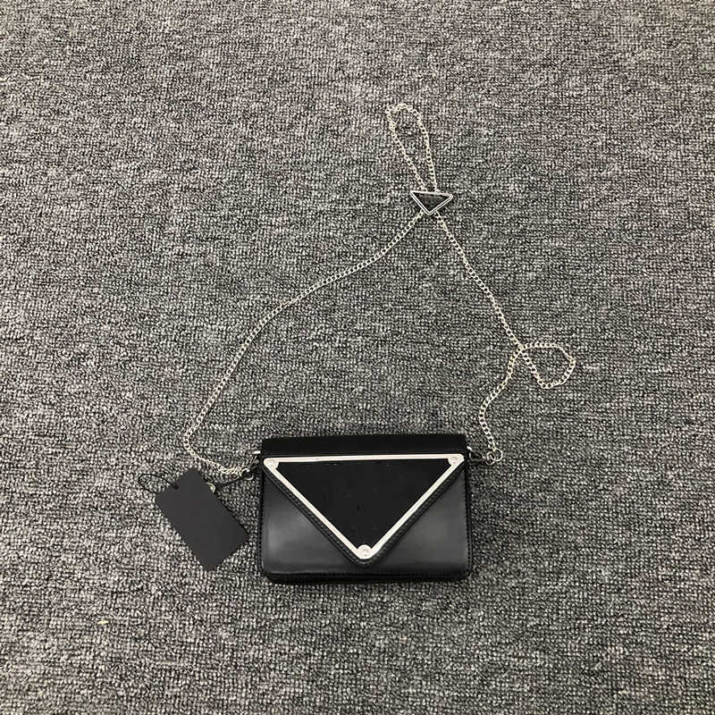 

2022 new p chain small square simple fashion horizontal mobile phone Single Shoulder Messenger Makeup Bag women's bag, Black
