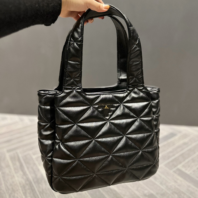 

Designer Women Pradded Triangle Quilted Tote Shopping Bag Italy Milano Luxury Brand P Nappa Leather Shoulder Bags Lady Black White Large Capacity Underarm Handbag, Black 30cm