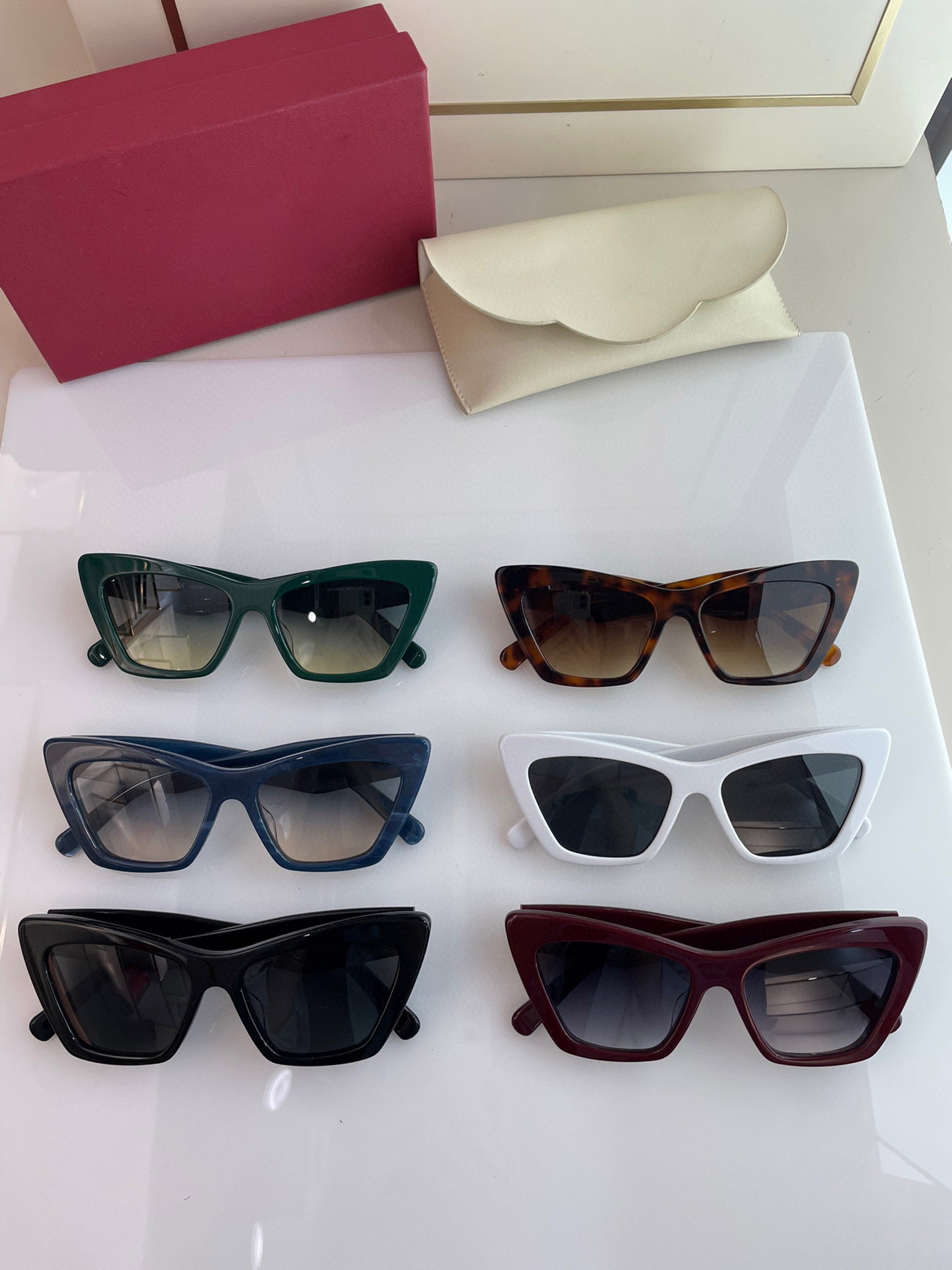 

Men Sunglasses For Women Latest Selling Fashion Sun Glasses Mens Sunglass Gafas De Sol Glass UV400 Lens With Random Matching 929