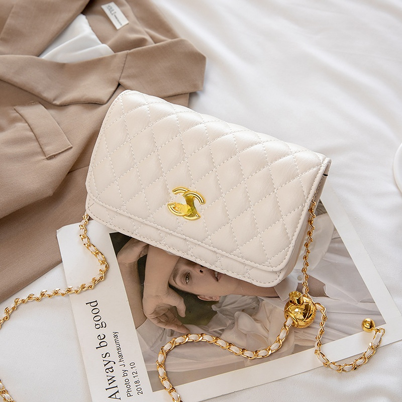 

Dermis Evening Bags 2022 New Korean Version of Small Golden Ball Mouth Cover Classic Ringer Chain Single Shoulder Oblique Span Bag Woman, Aspic