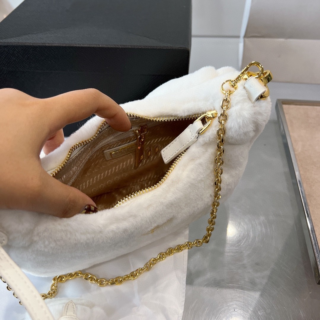 

HOT Luxuries designer women bag Lamb fur classical fashion trend Shoulder envelope Crossbody bags Banquet shopping wedding leisure business package bags, Clear