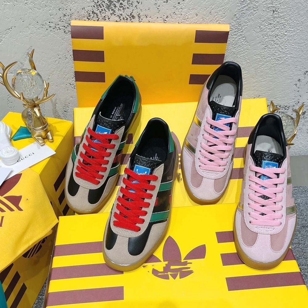

Luxury xAD Gazelle sneaker mens casual shoes white black leather wheat suede blue pink velvet beige ebony canvas fashion low men women designer sneakers trainers a12