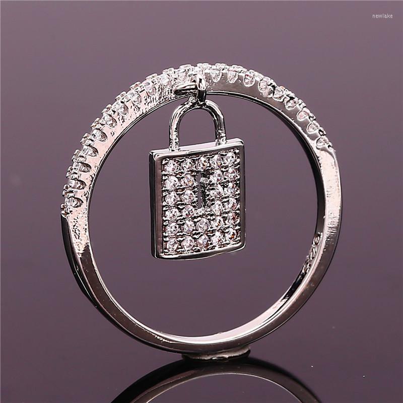 

Wedding Rings Cute Female Crystal Small Pendant Ring Trendy Gold Silver Color Engagement Charm White Zircon For Women