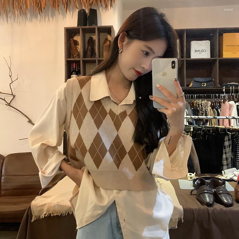 

Women's Vests Diamond Plaid Pillover Knitted Vest Two-piece Small Short Top Retro College Sweater, Apricot shirt