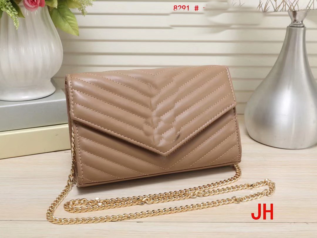 

2023 fashion luxury women designer bags patent leather wallets designers handbags lady crossbody purses silver hardware chain girls shoulder bag, No bag