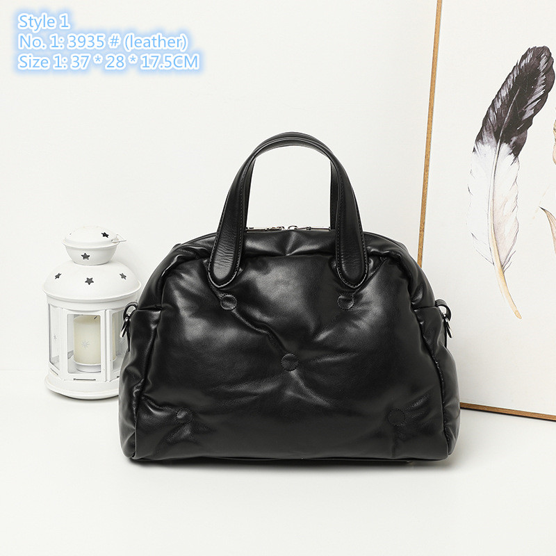 

Wholesale factory ladies shoulder bags 2 styles in winter light and comfortable fashion handbag simple wild black leather cloud bag street leather backpack, Black-8048 # (pu)-style 2